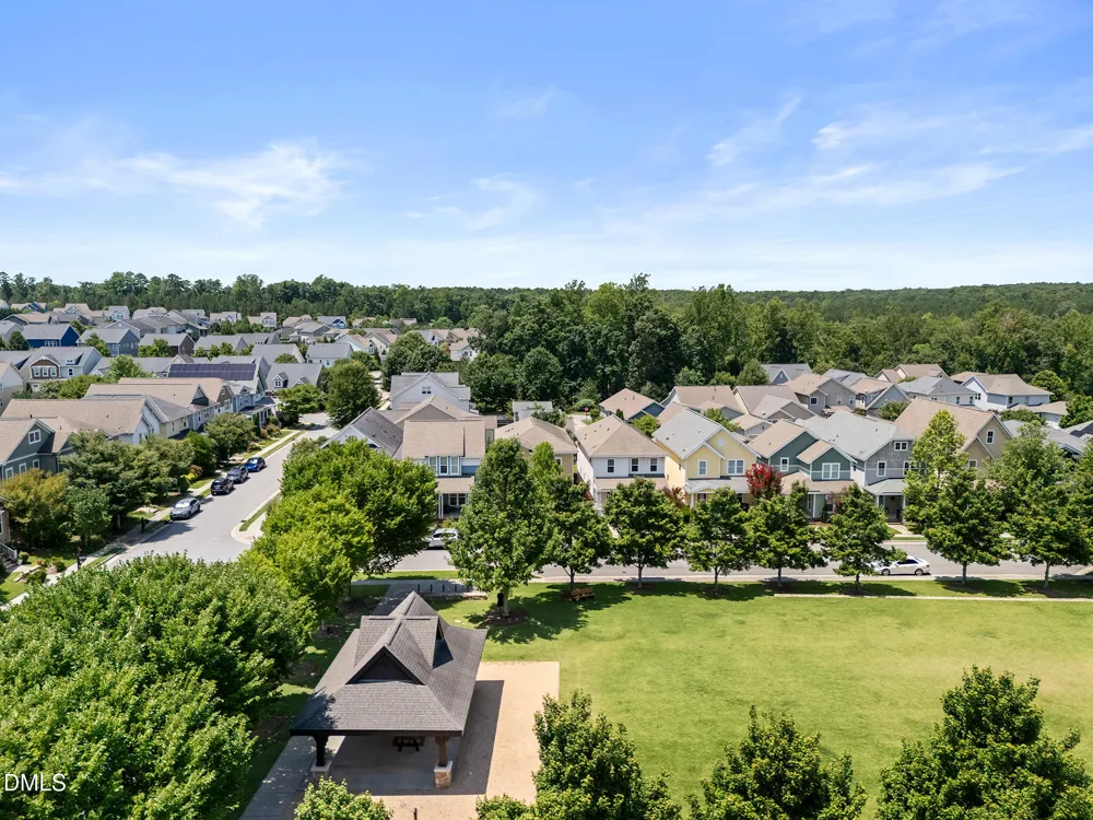 19 Pokeberry Bend Drive Chapel Hill, NC 27516
