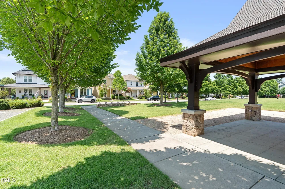 19 Pokeberry Bend Drive Chapel Hill, NC 27516