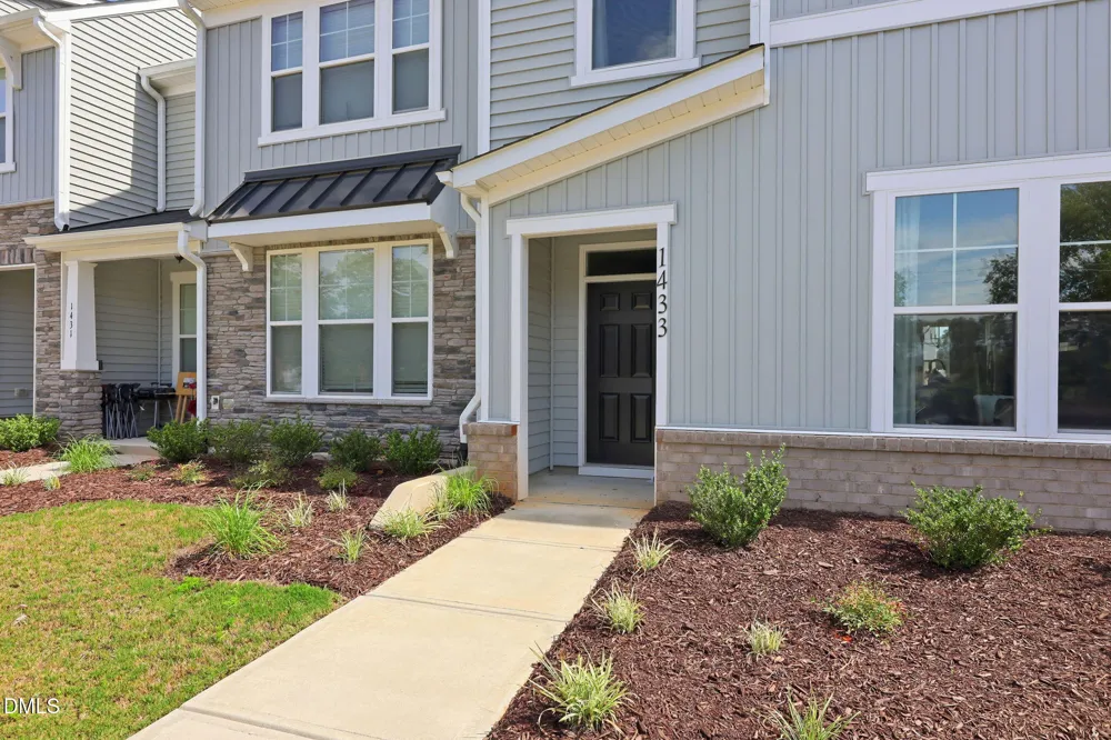 1433 Goldsboro Avenue Sanford, NC 27330