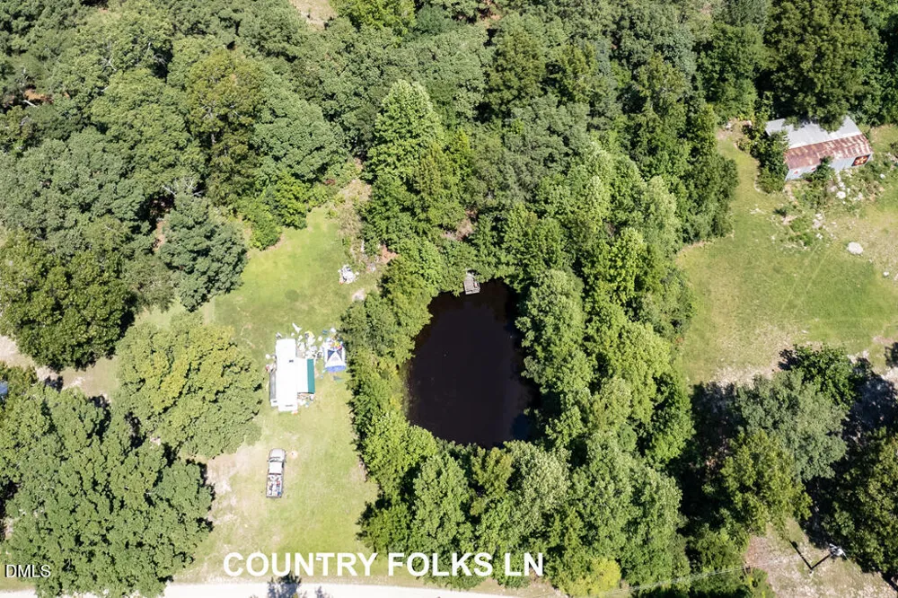 135 Country Folks Lane Holly Springs, NC 27540