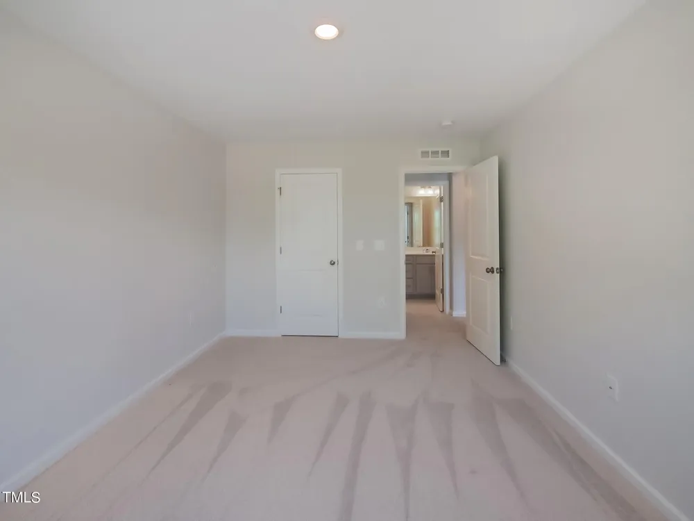 208 Deercroft Drive Apex, NC 27539