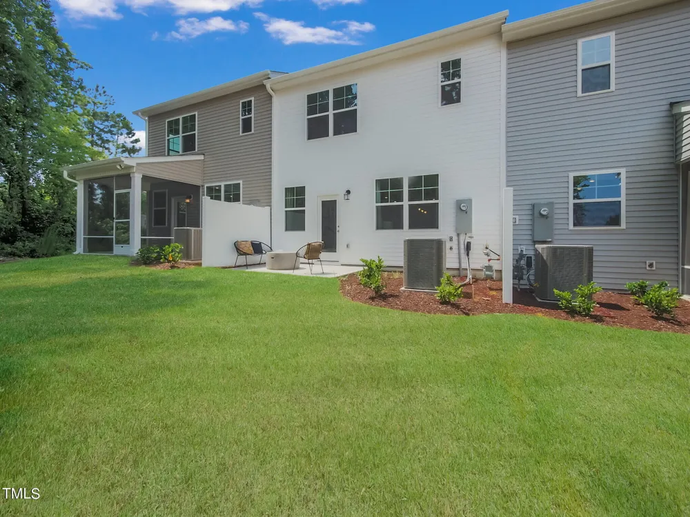 208 Deercroft Drive Apex, NC 27539