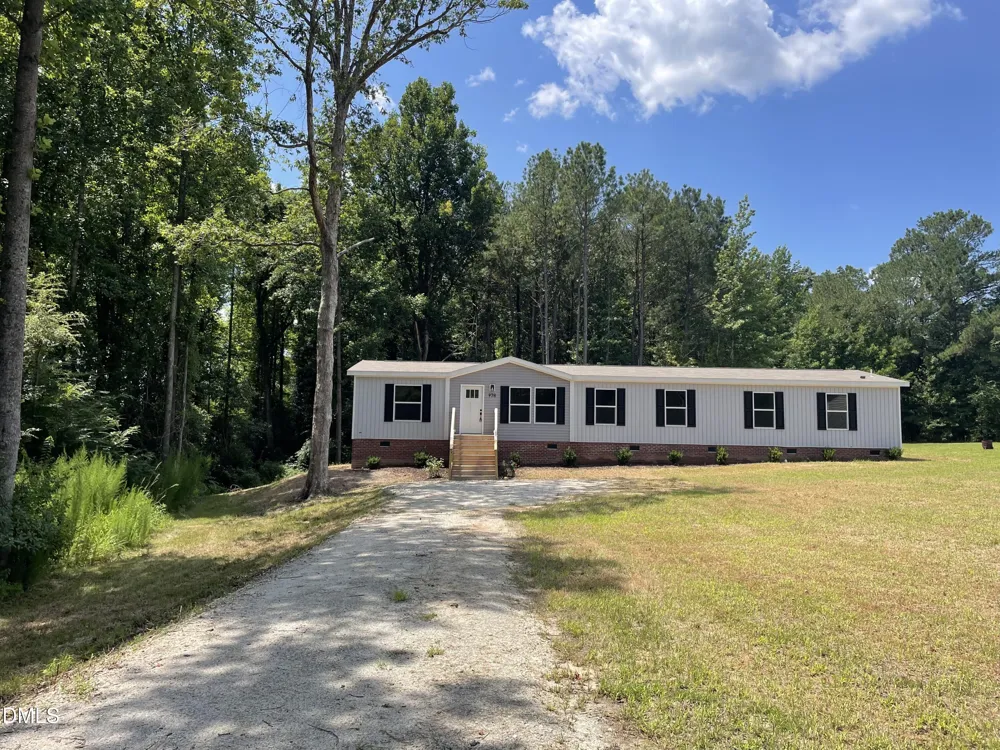 978 Mcneill Hobbs Road Bunnlevel, NC 28323
