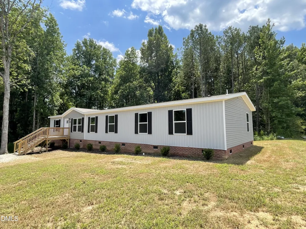 978 Mcneill Hobbs Road Bunnlevel, NC 28323