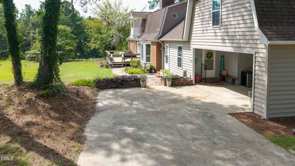 2282 Nc-55 Coats, NC 27521