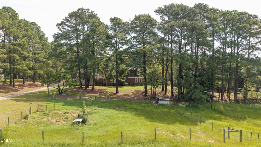 2282 Nc-55 Coats, NC 27521