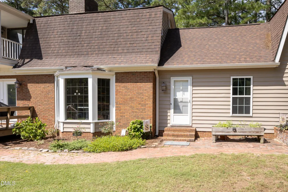 2282 Nc-55 Coats, NC 27521