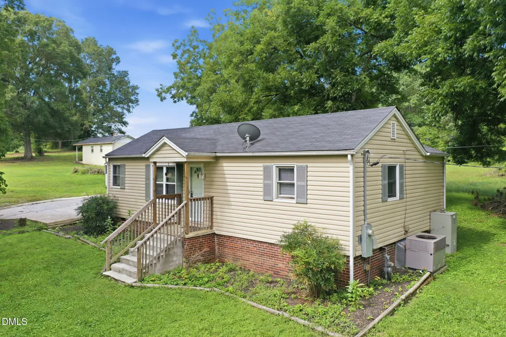 2138 Nc 62 Highway Burlington, NC 27217