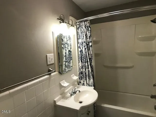 114 Dixie Trail Raleigh, NC 27607