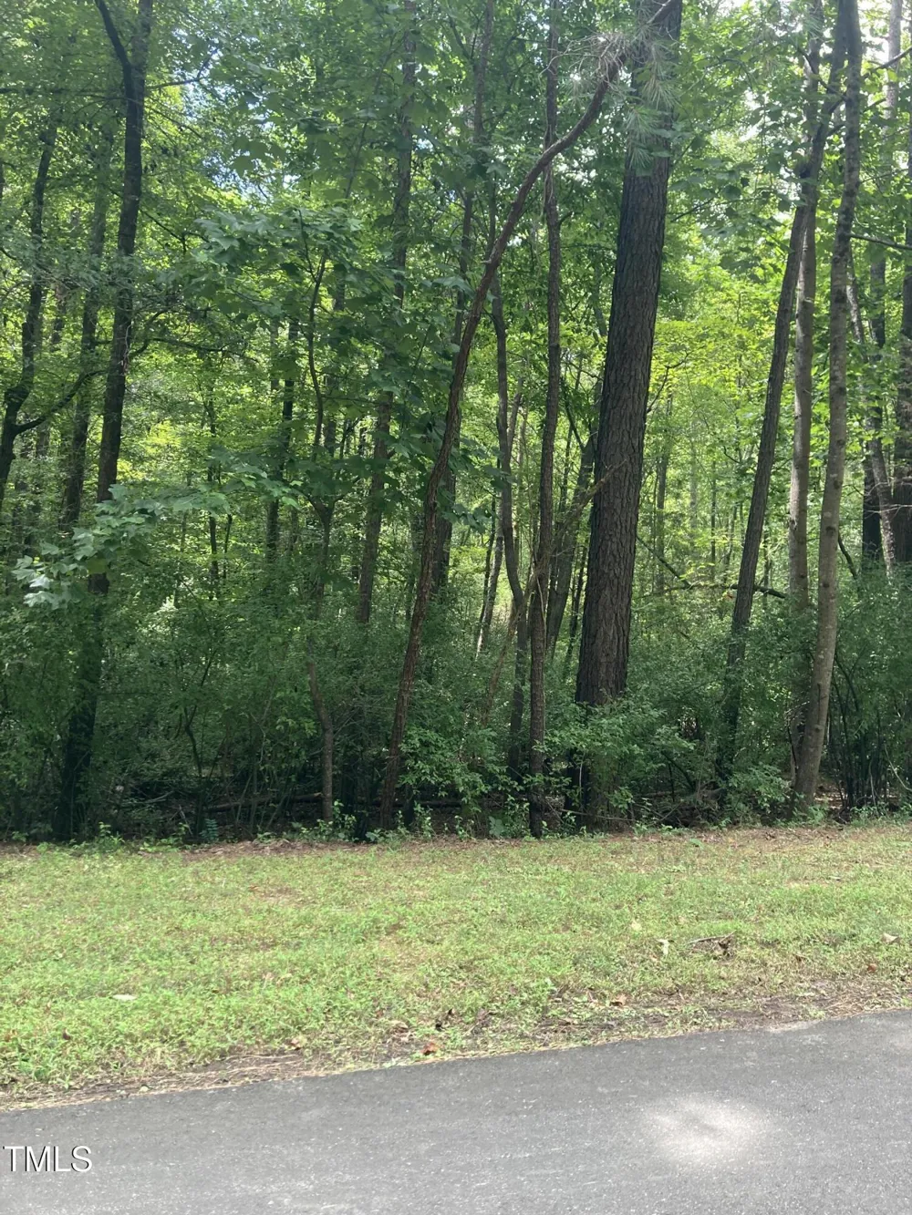 201 Lake Court Chapel Hill, NC 27516