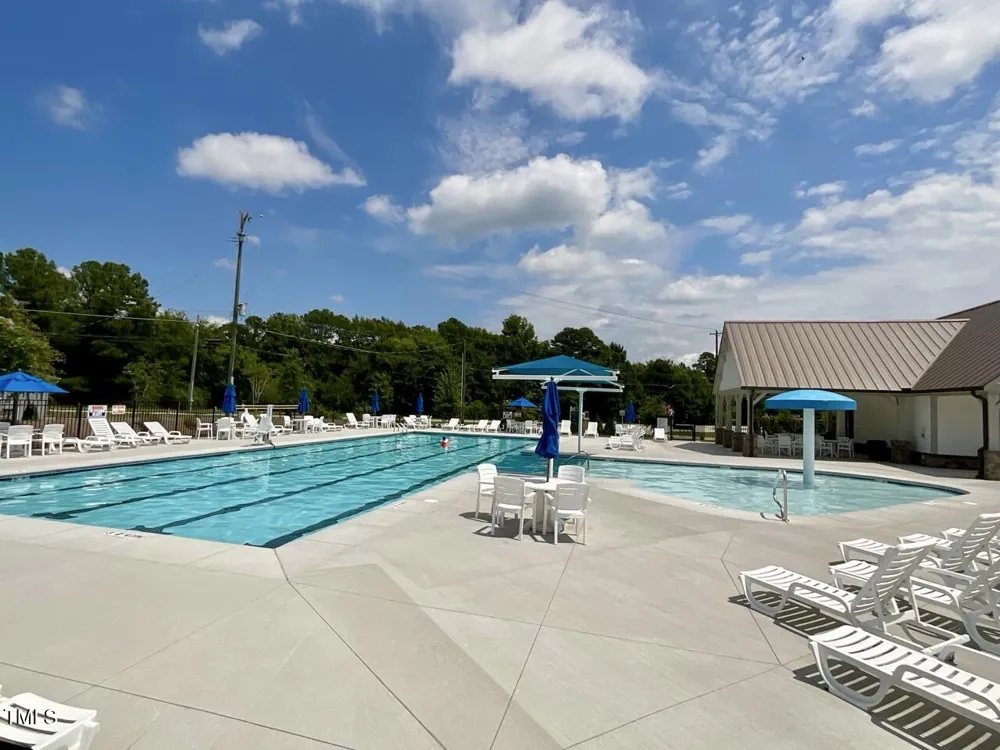 27 Pansy Park #230 Clayton, NC 27520