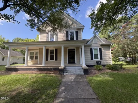 512 Raleigh Street