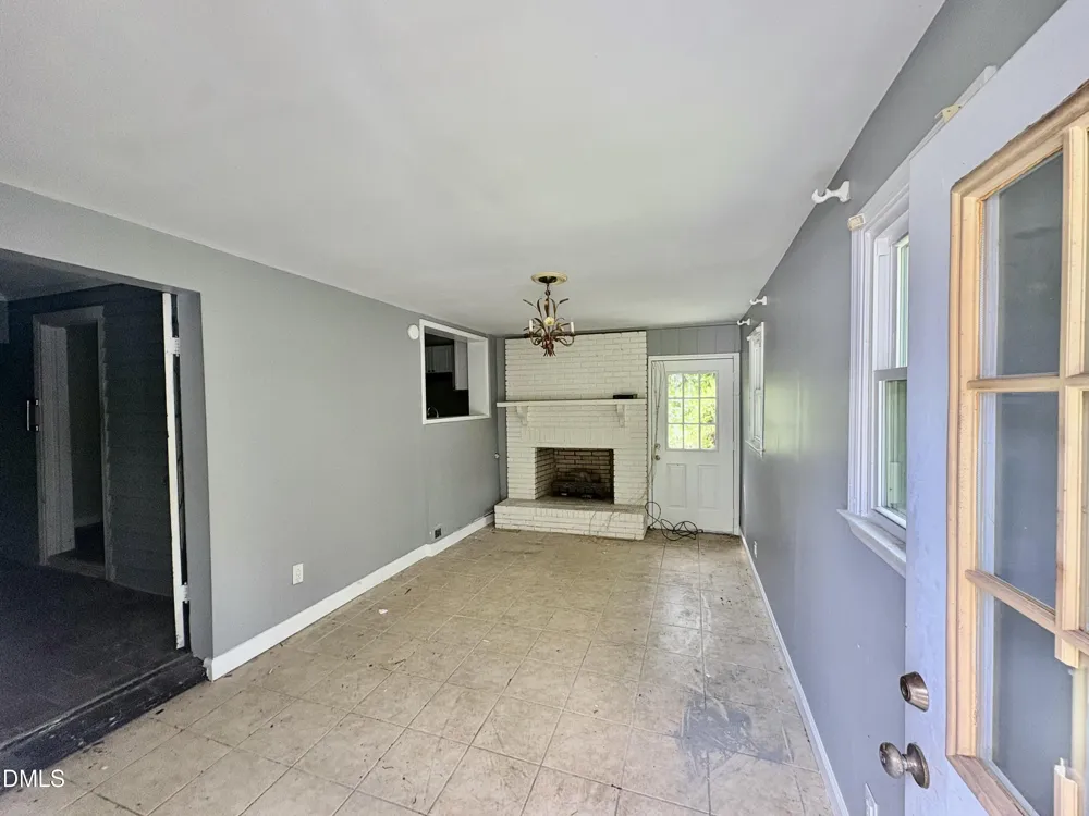 512 Raleigh Street Oxford, NC 27565