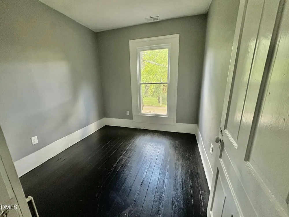 512 Raleigh Street Oxford, NC 27565