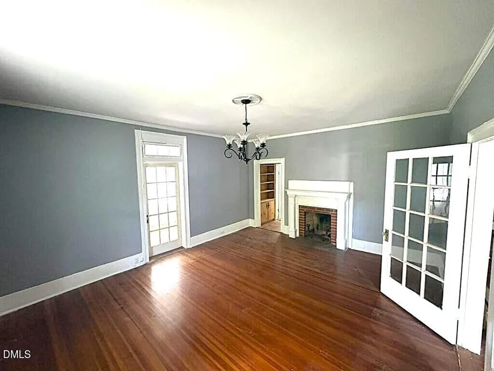 512 Raleigh Street Oxford, NC 27565