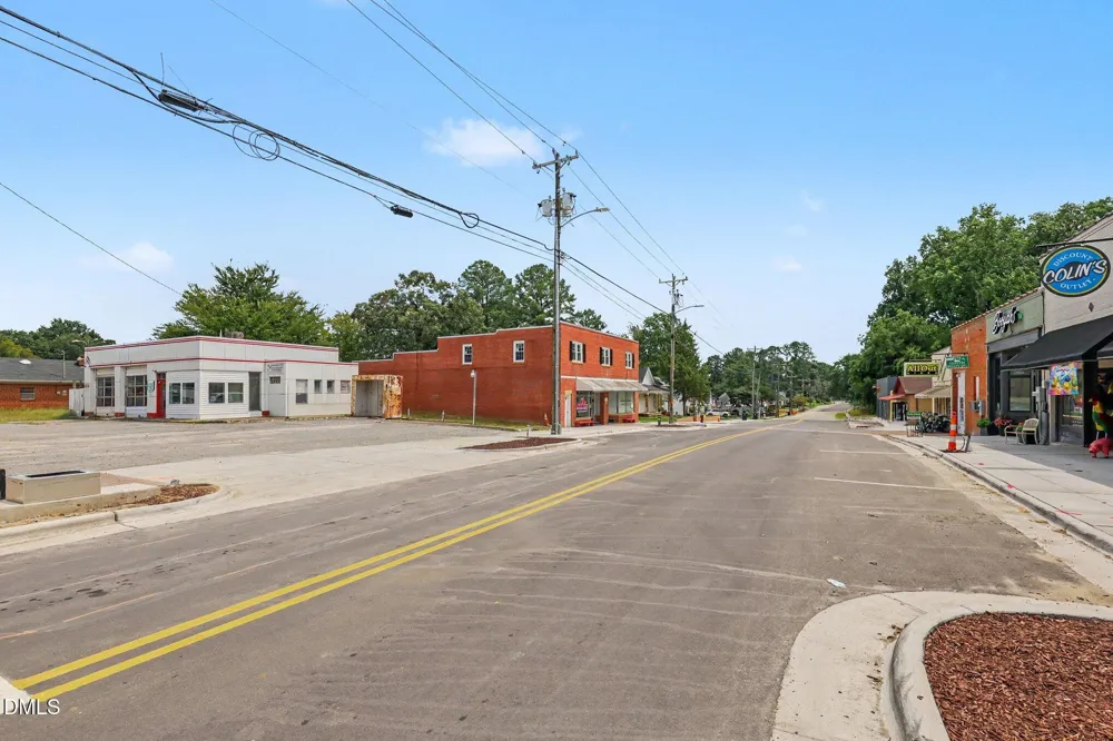 300 S Main Street Four Oaks, NC 27524