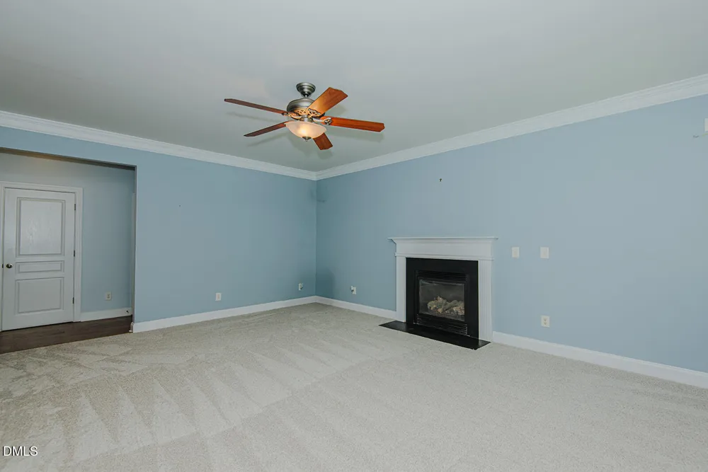 319 Large Oak Lane Mebane, NC 27302