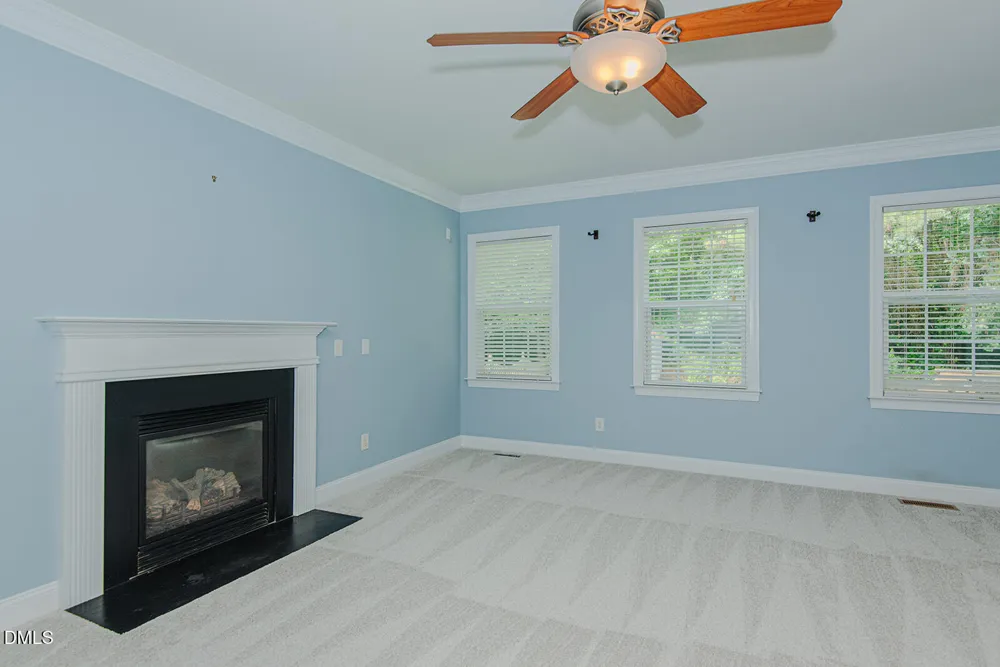 319 Large Oak Lane Mebane, NC 27302