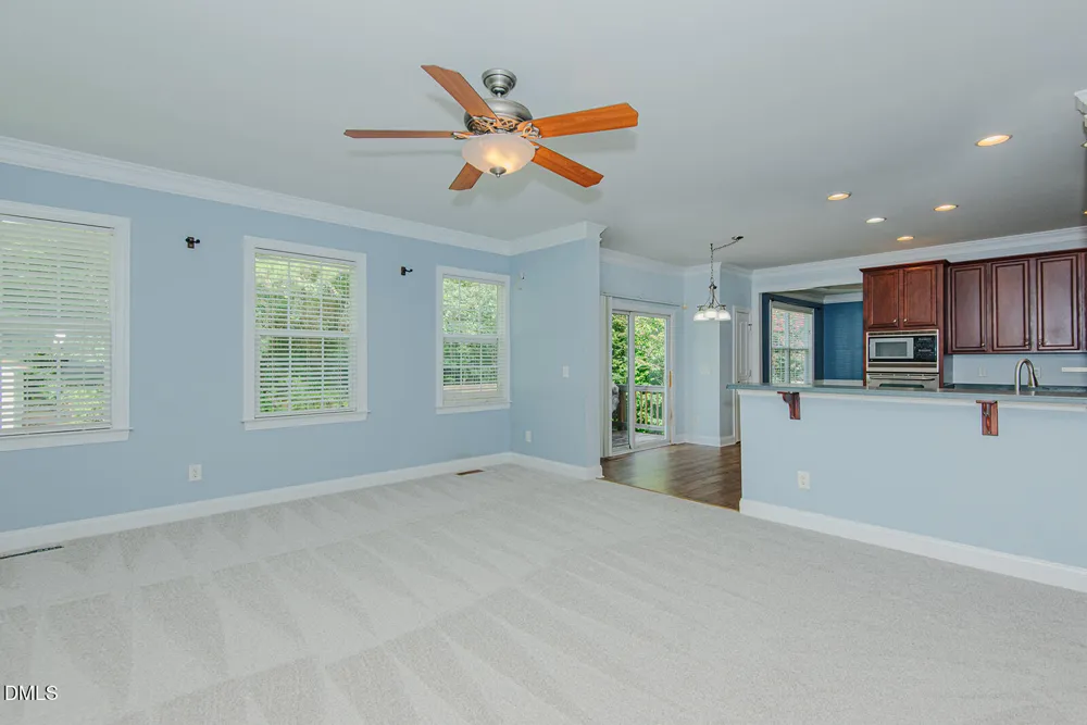 319 Large Oak Lane Mebane, NC 27302