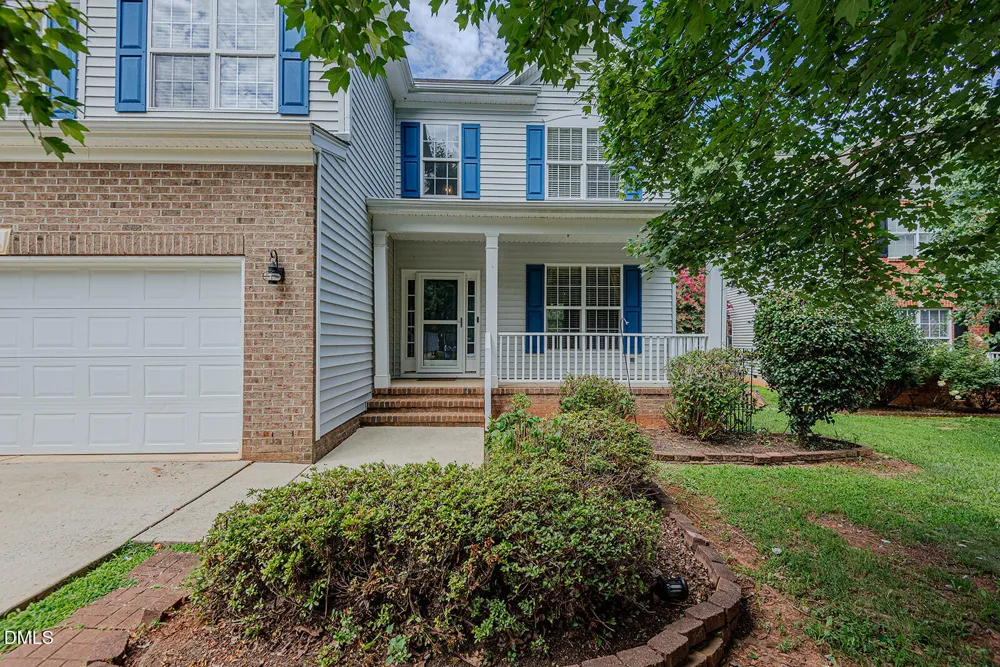 319 Large Oak Lane Mebane, NC 27302