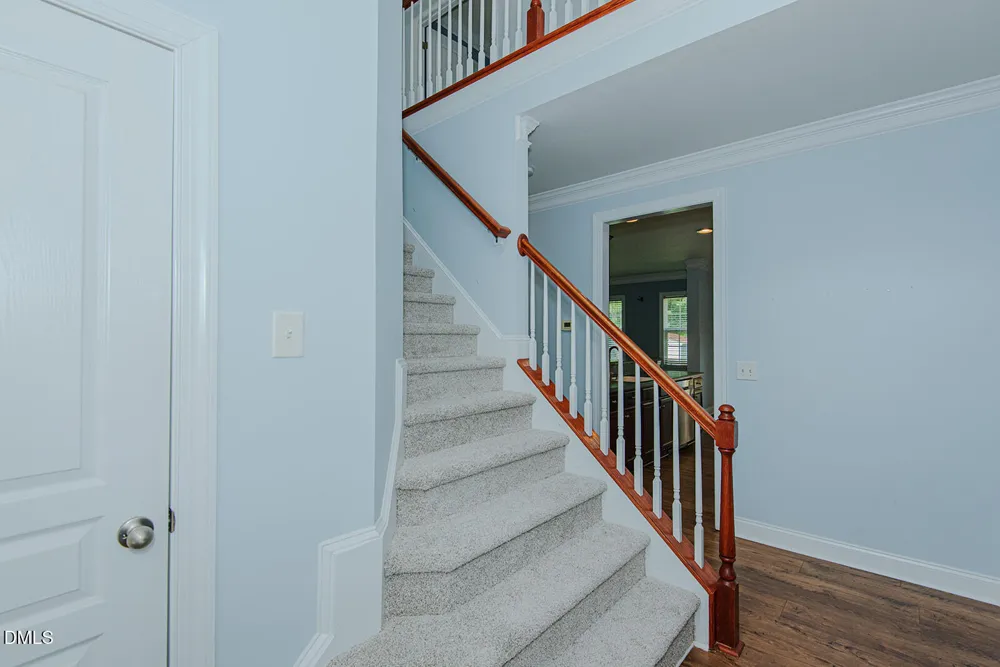 319 Large Oak Lane Mebane, NC 27302