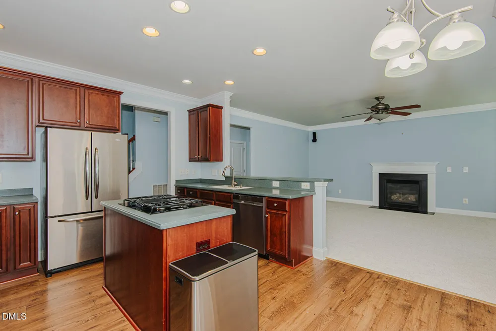 319 Large Oak Lane Mebane, NC 27302