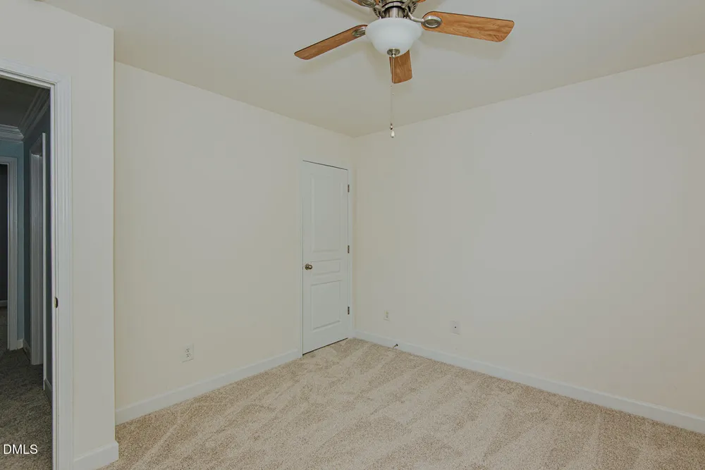 319 Large Oak Lane Mebane, NC 27302