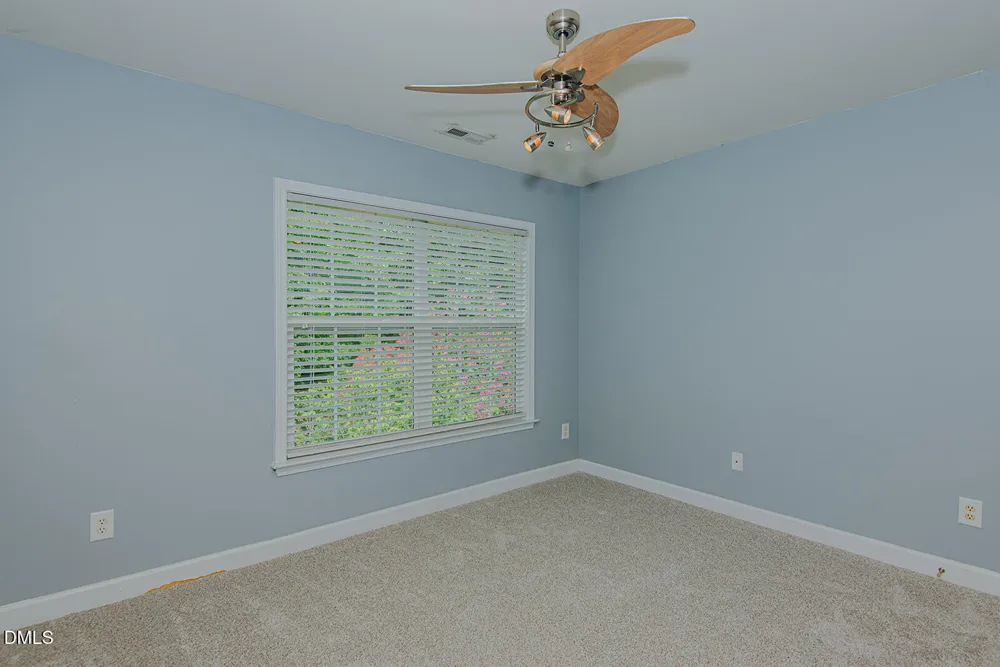 319 Large Oak Lane Mebane, NC 27302