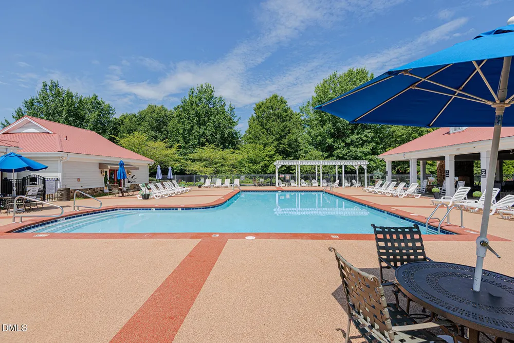 319 Large Oak Lane Mebane, NC 27302
