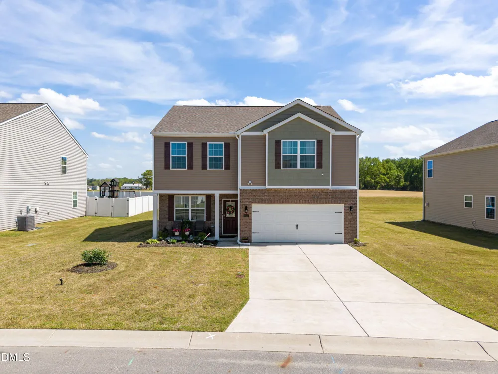 4413 Marthas Vlg Lane Ayden, NC 28513
