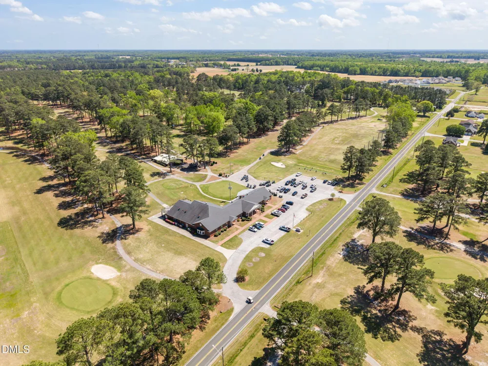 4413 Marthas Vlg Lane Ayden, NC 28513