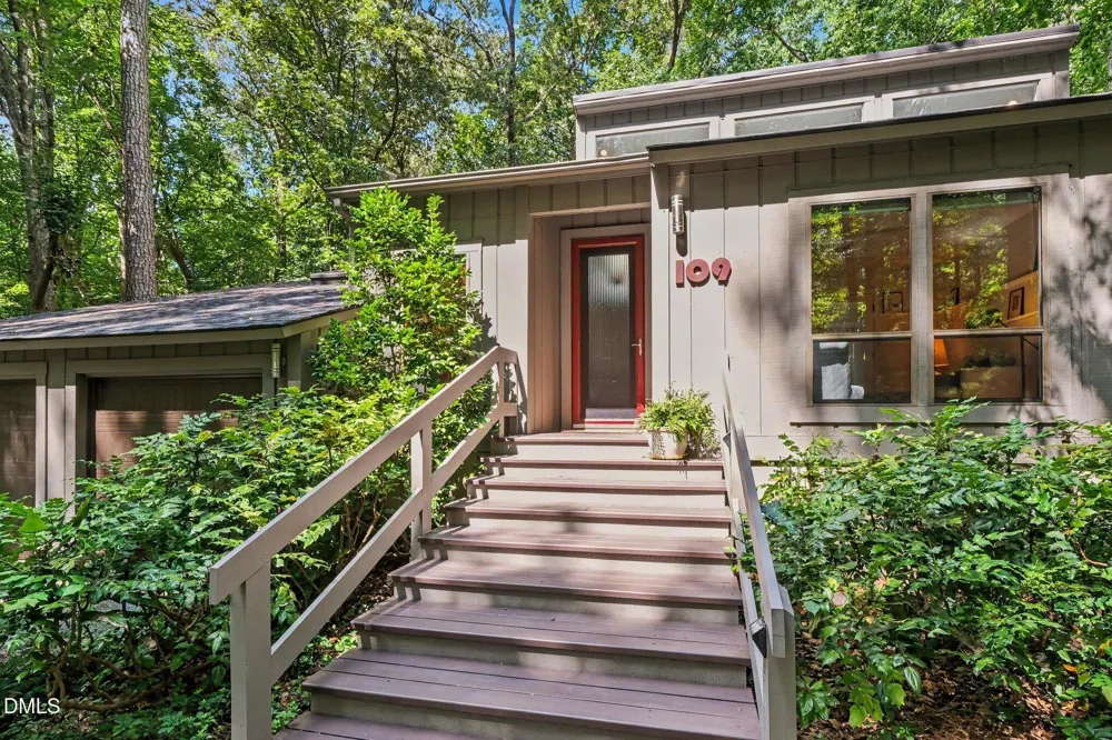 109 Creekwood Pittsboro, NC 27312