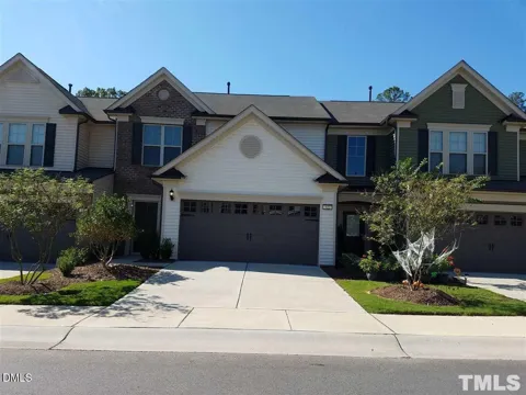 522 Denhoff Drive