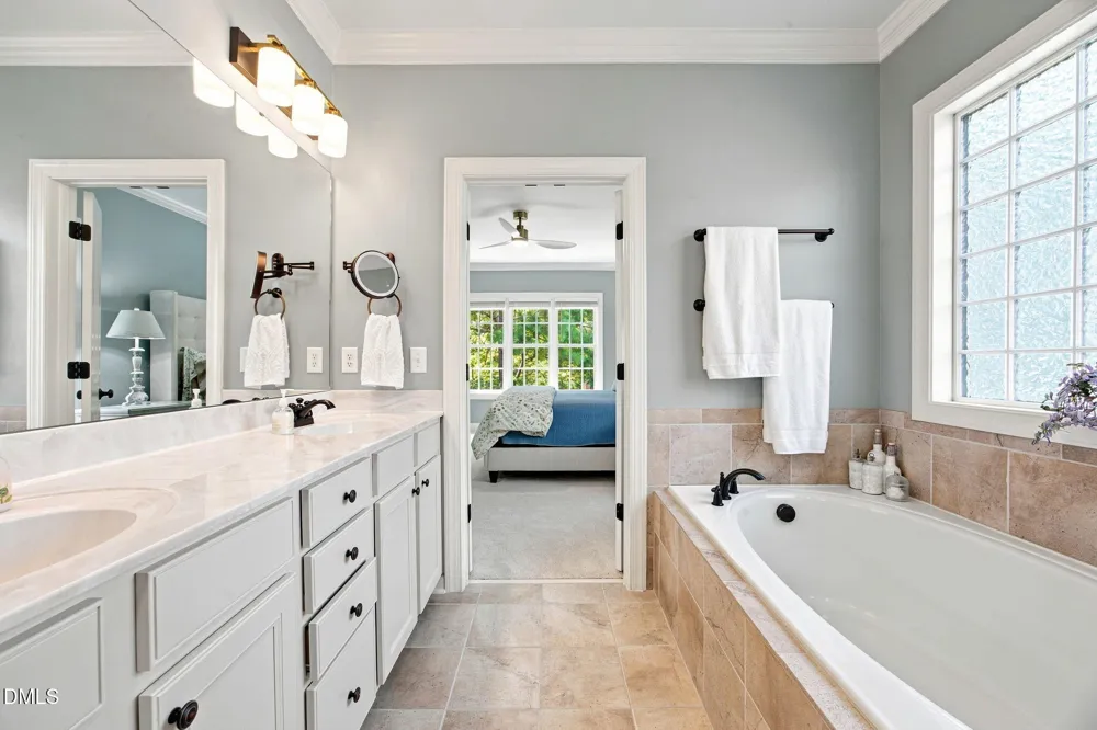39 Old Grove Lane Apex, NC 27502
