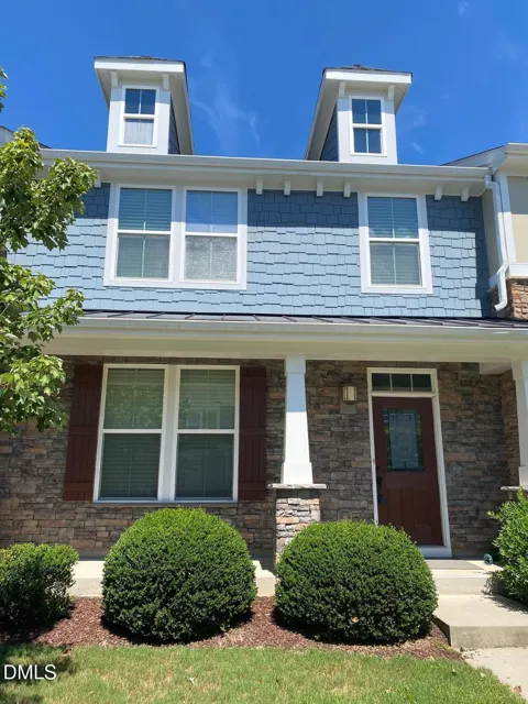 2412 Historic Circle
