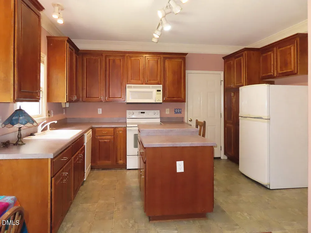 113 Weaver Mine Trail Chapel Hill, NC 27517