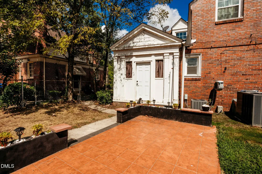 302 Tarboro Street NE Wilson, NC 27893