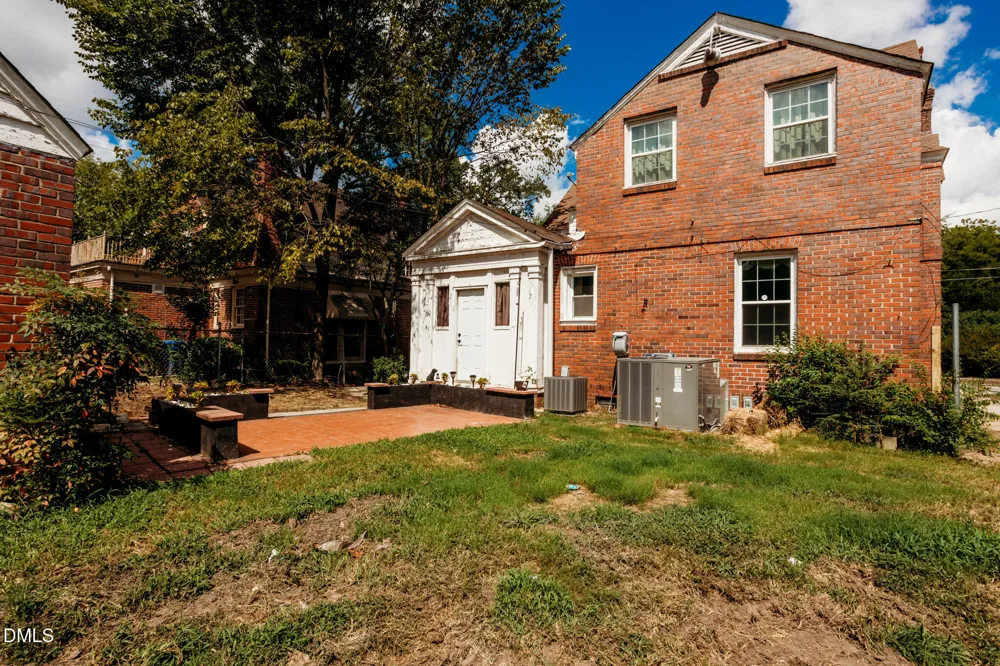 302 Tarboro Street NE Wilson, NC 27893