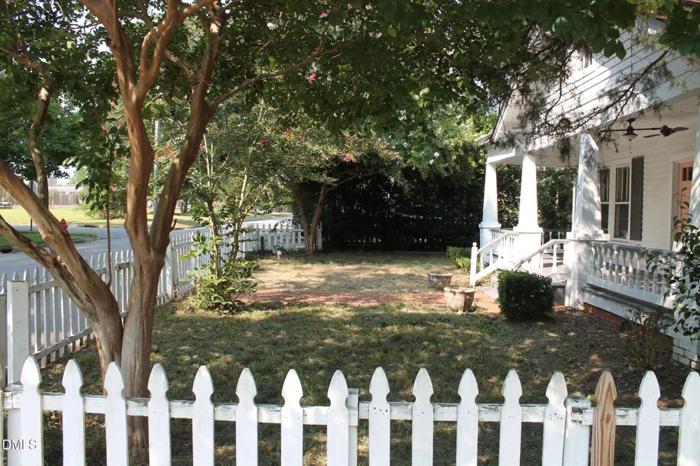 213 S Fifth Street Smithfield, NC 27577