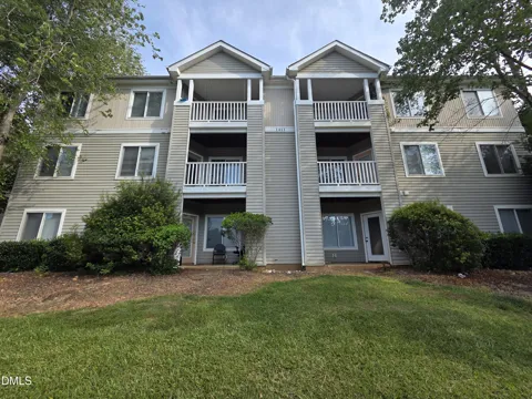 1411 Collegiate