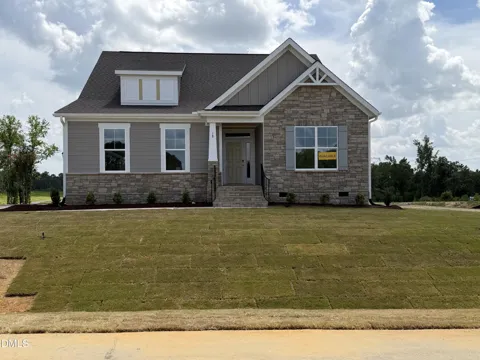 18 Rustic Woods Court