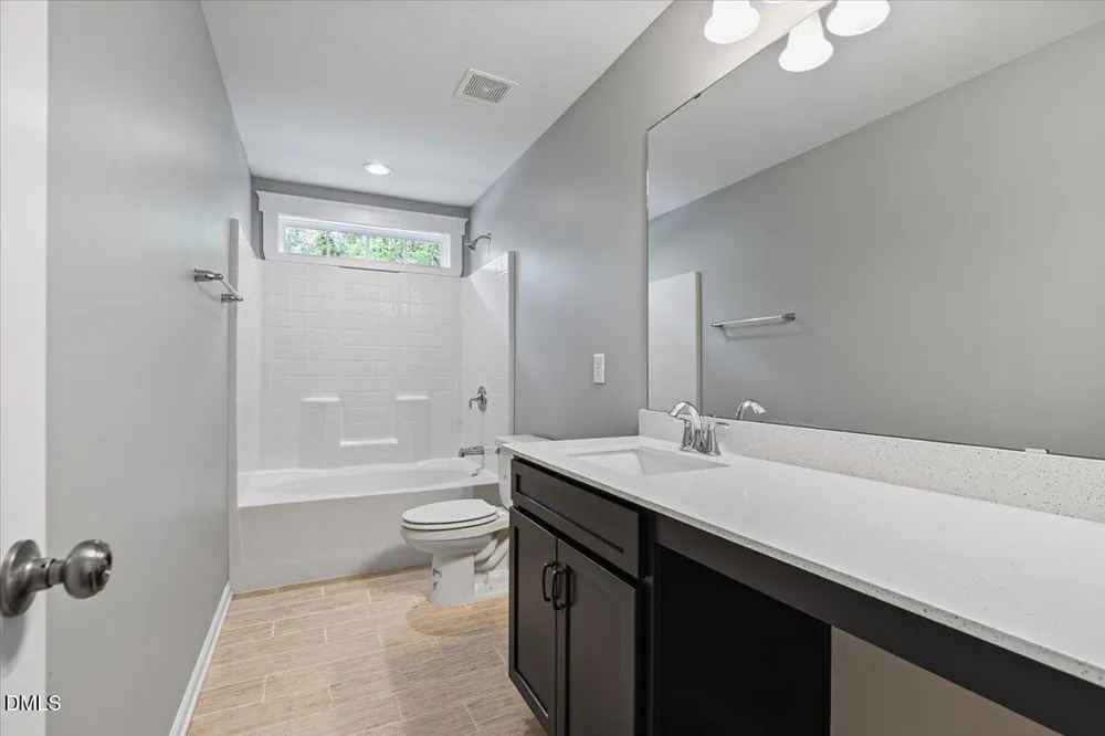 3228 Castlerock Drive Burlington, NC 27215