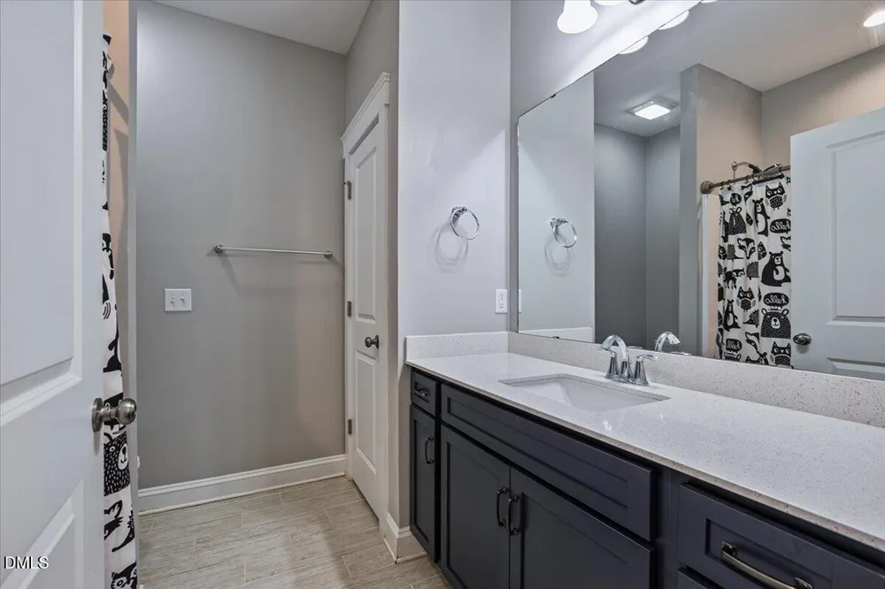 3228 Castlerock Drive Burlington, NC 27215