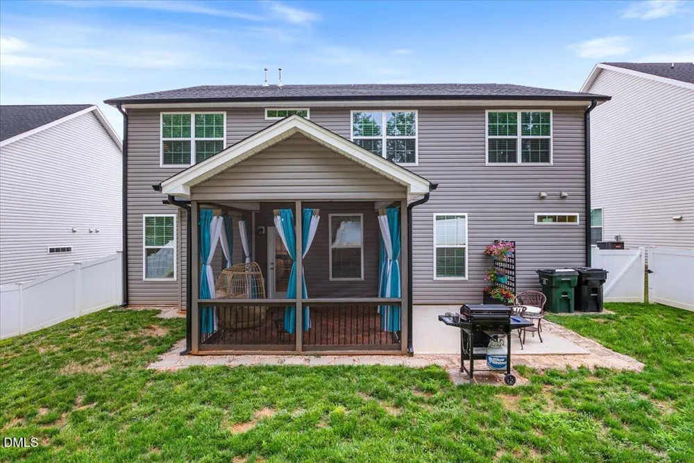 3228 Castlerock Drive Burlington, NC 27215