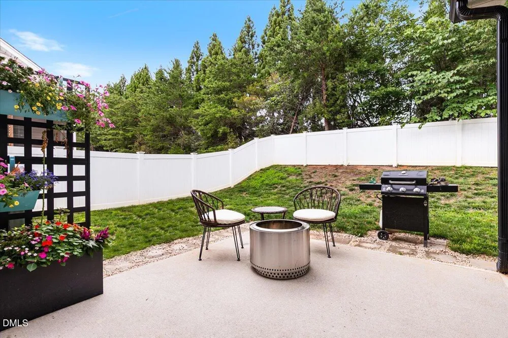3228 Castlerock Drive Burlington, NC 27215