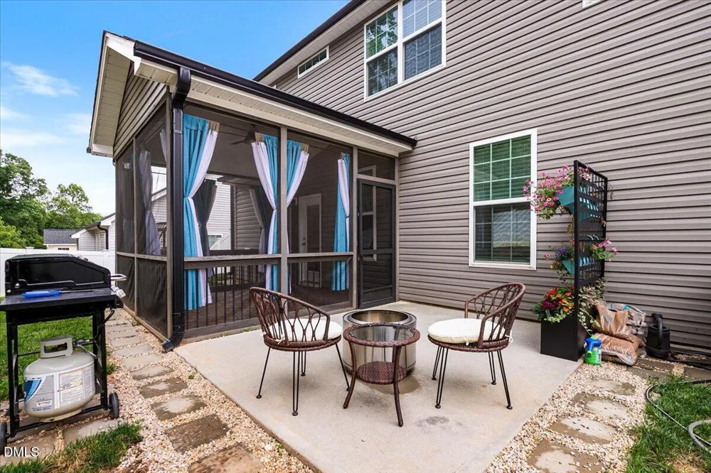 3228 Castlerock Drive Burlington, NC 27215