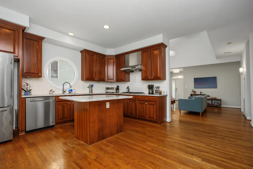 208 W Columbia Place W Chapel Hill, NC 27516