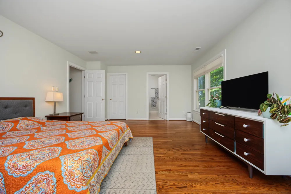 208 W Columbia Place W Chapel Hill, NC 27516