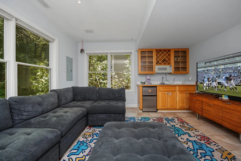 208 W Columbia Place W Chapel Hill, NC 27516