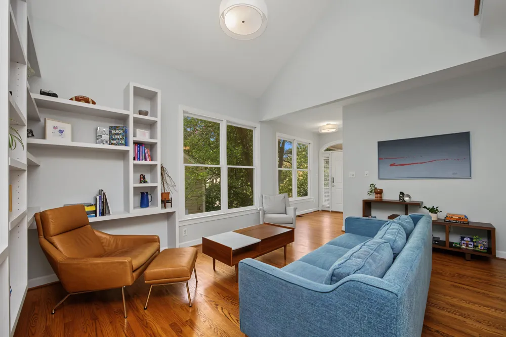 208 W Columbia Place W Chapel Hill, NC 27516